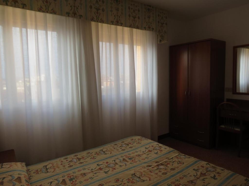 Appartamento Каорле Номер фото