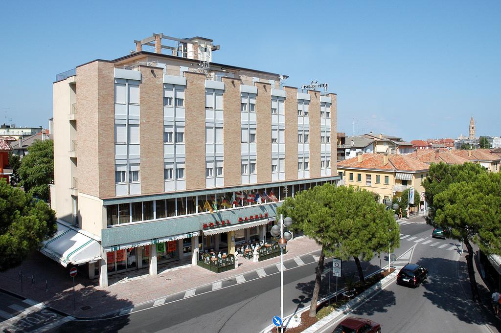 Appartamento Каорле Экстерьер фото