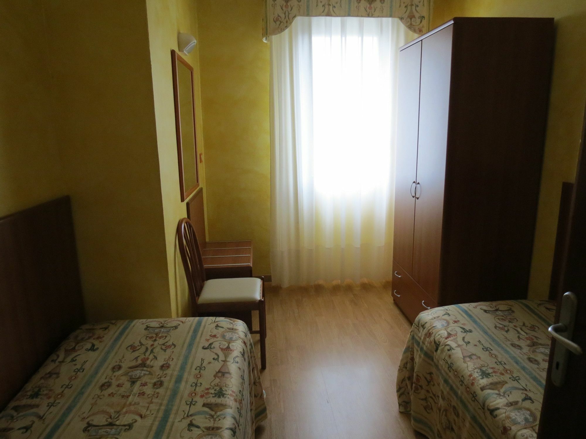 Appartamento Каорле Экстерьер фото
