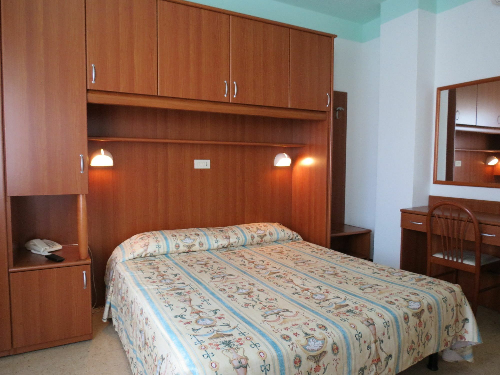 Appartamento Каорле Экстерьер фото